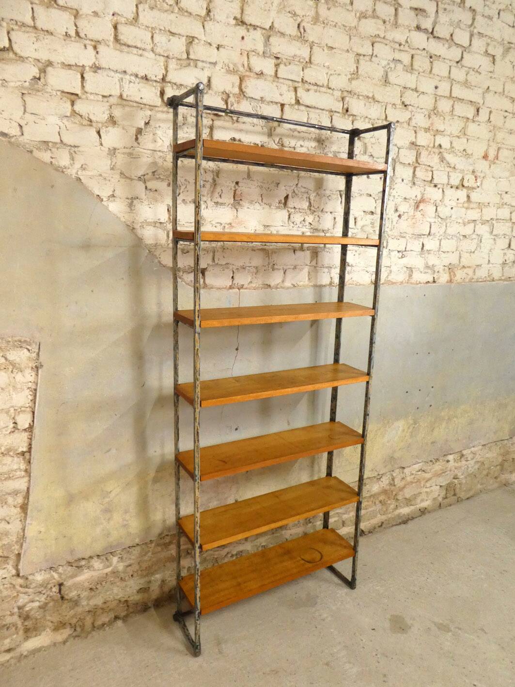 1930 freestanding shelf