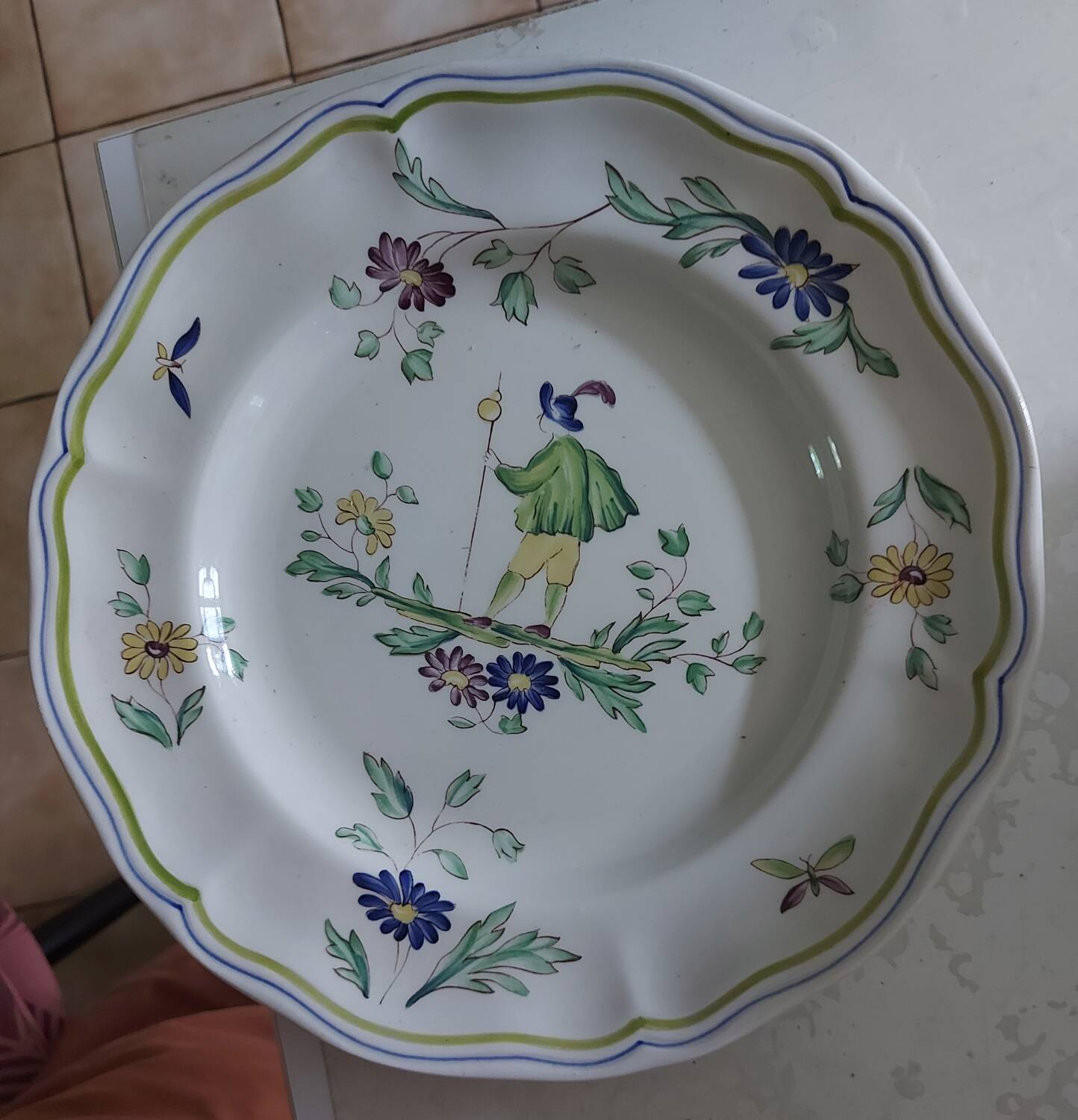 Moustier Longchamp decorative earthenware plate