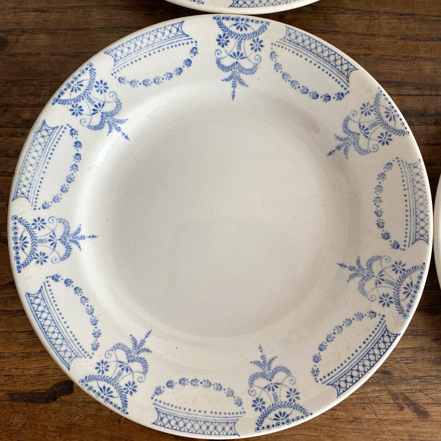 Colonial ironstone dessert plates Moulin des Loups
