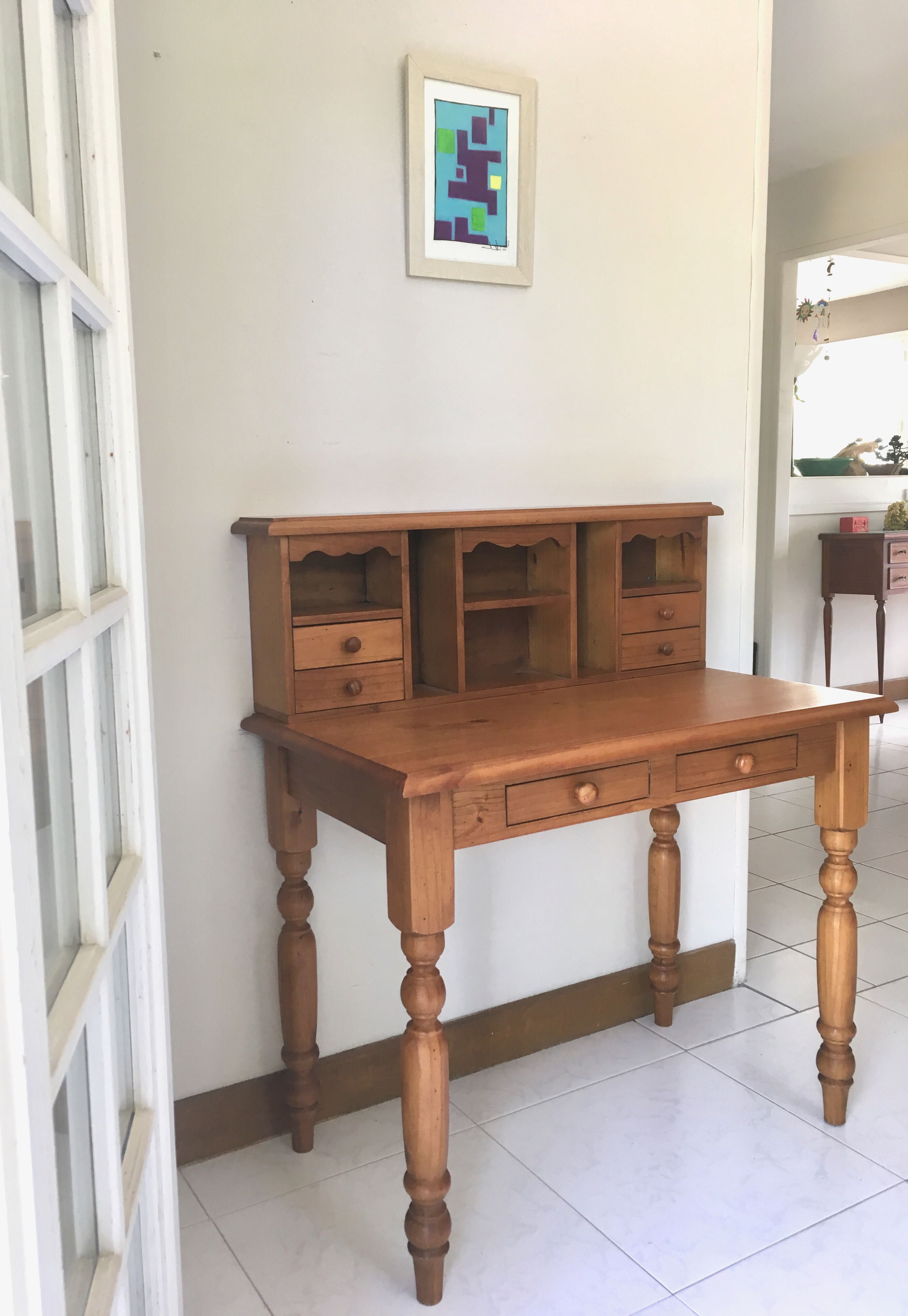 Bureau de chambre d’hôtel vintage