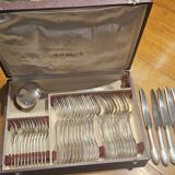 Service for 12 place settings + 6 ERCUIS GODRONS model silver-plated knives, 24.5 cm