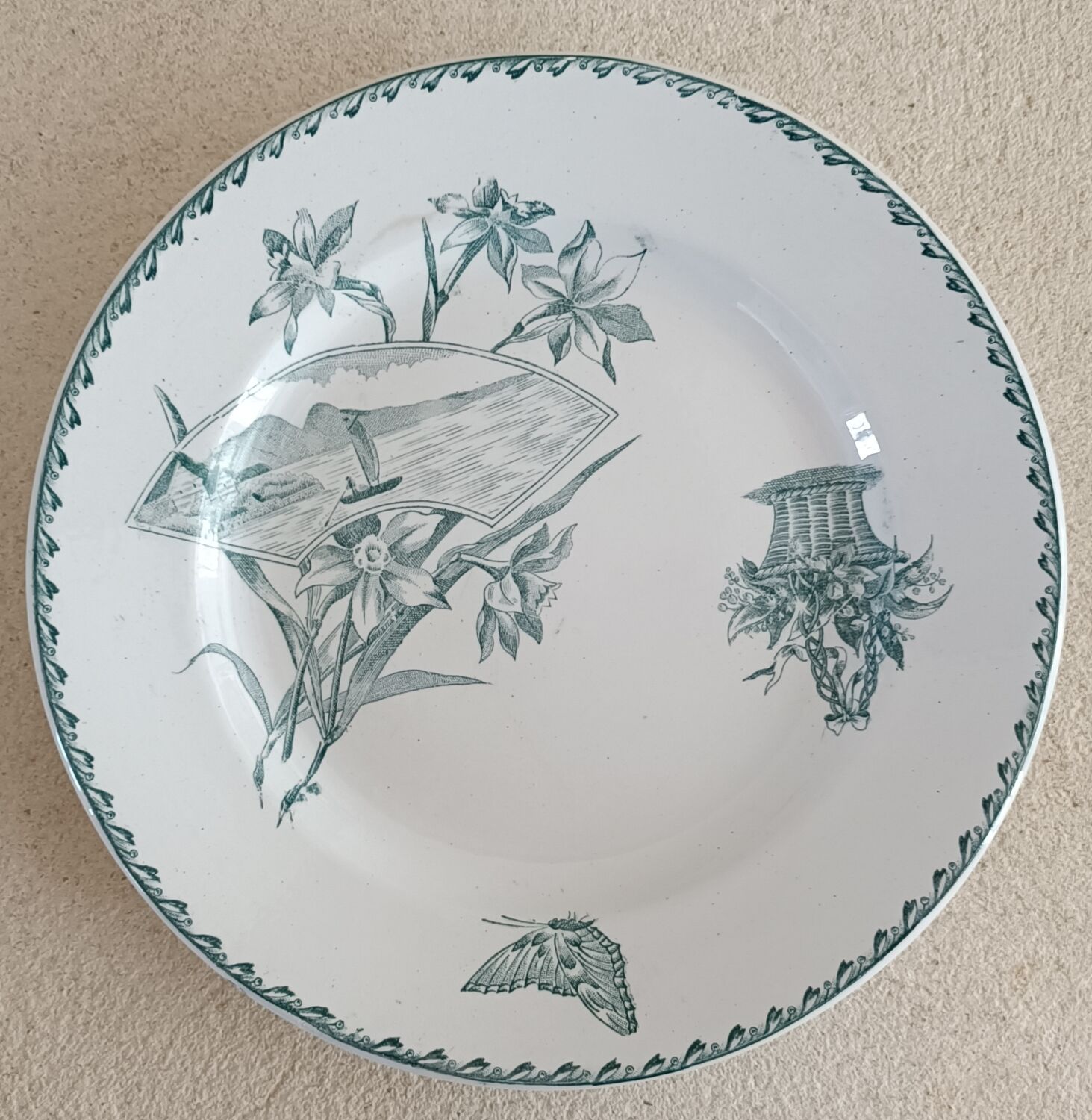 5 Saint Amand Cartels plates