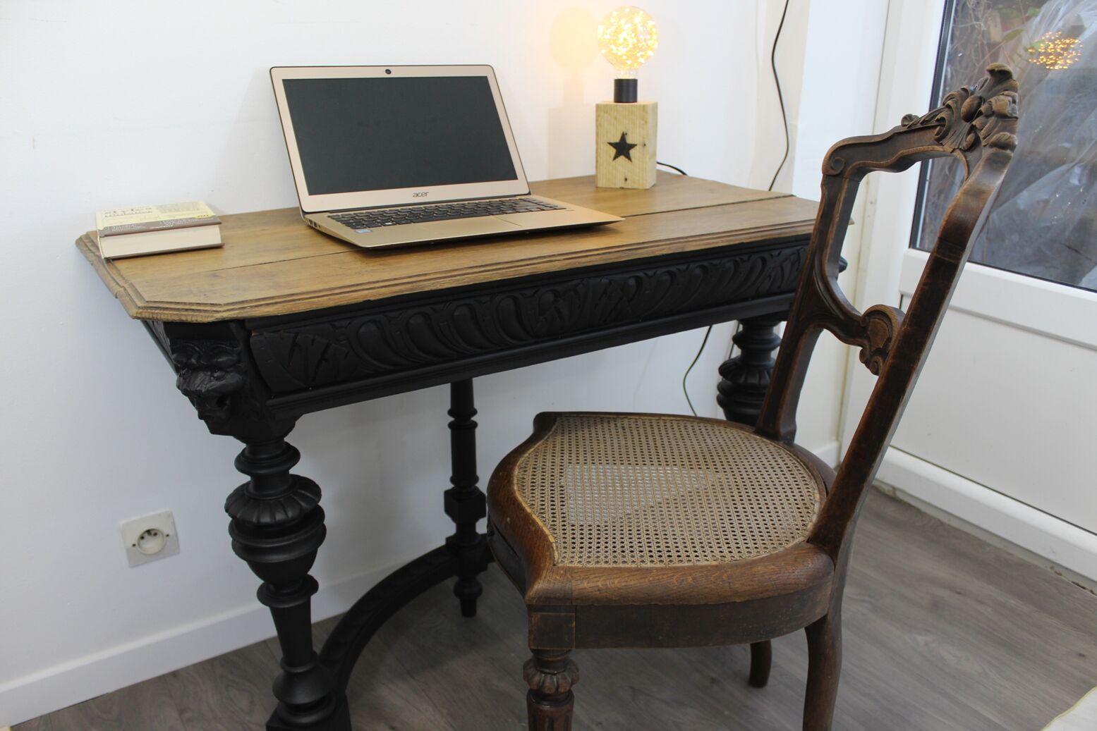 Black console and solid oak wood