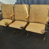 Wheelchair cinema theatre strapontin