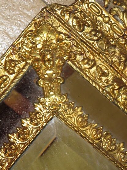 Parecloses repulsed brass mirror 82x48cm