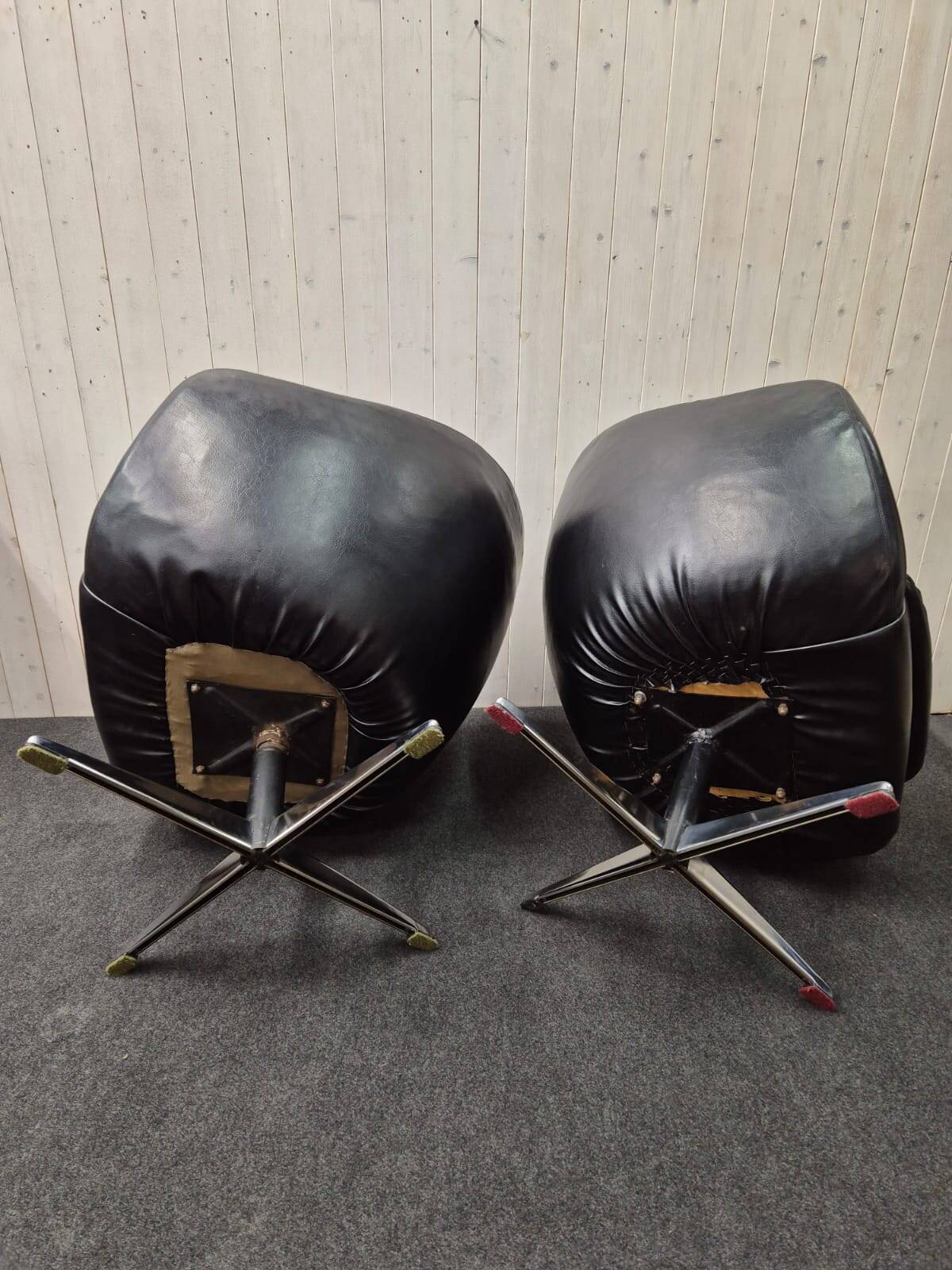 Vintage balloon shell armchair