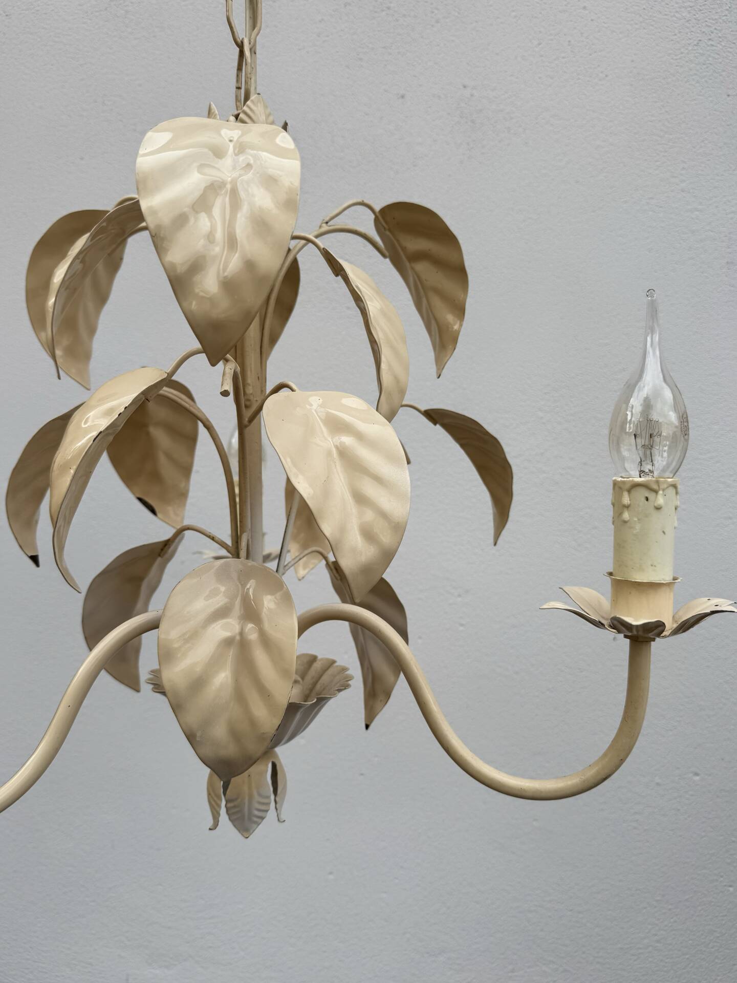 Lustre style florentin feuilles de tabac années 70