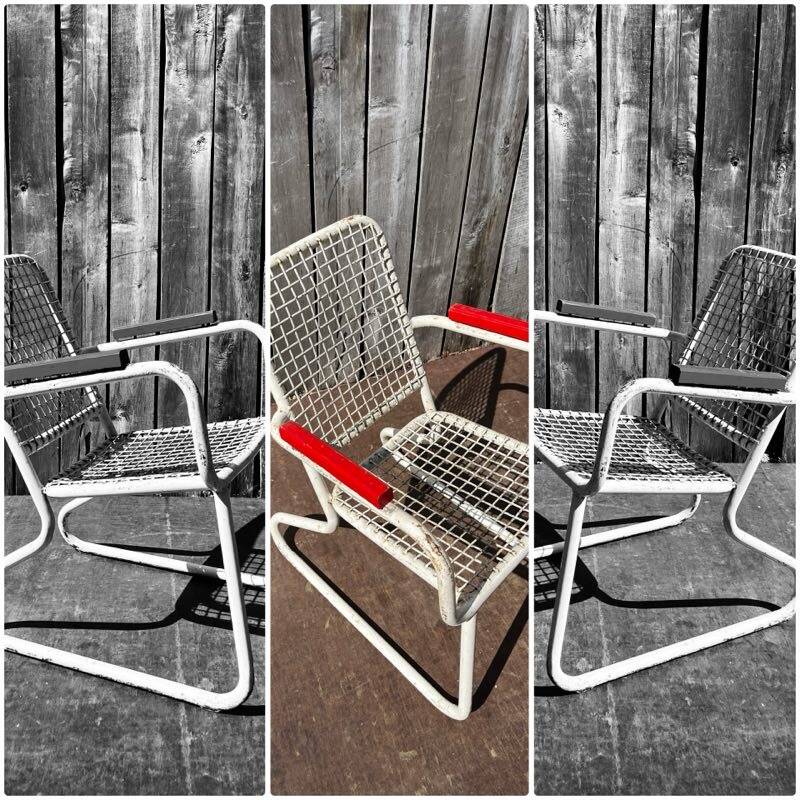 Vintage chair in steel wire on sled base, 1970s