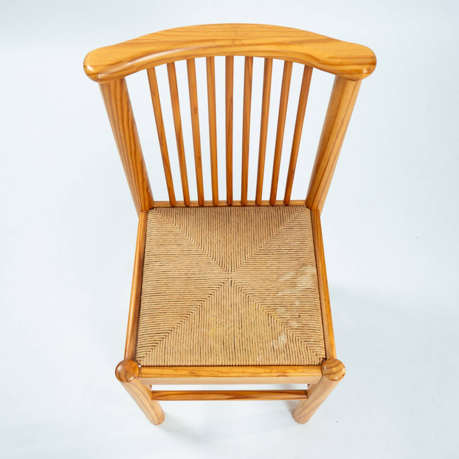 2 vintage chairs in pinewood with braided seat, 1970s