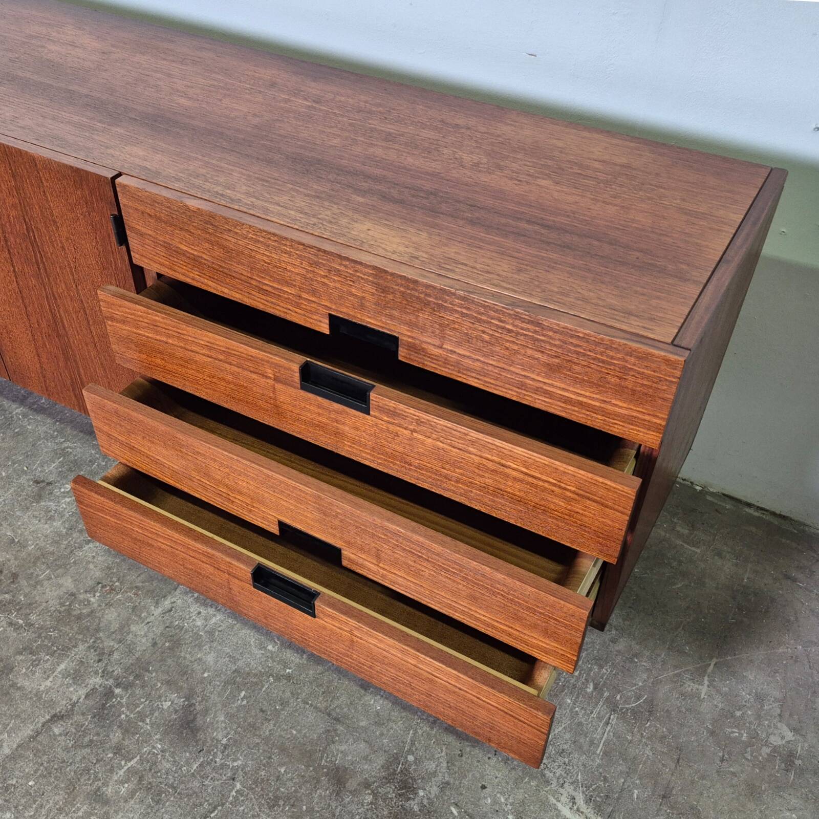 Iconic DU03 credenza by Cees Braakman for Pastoe, Netherlands 1950s