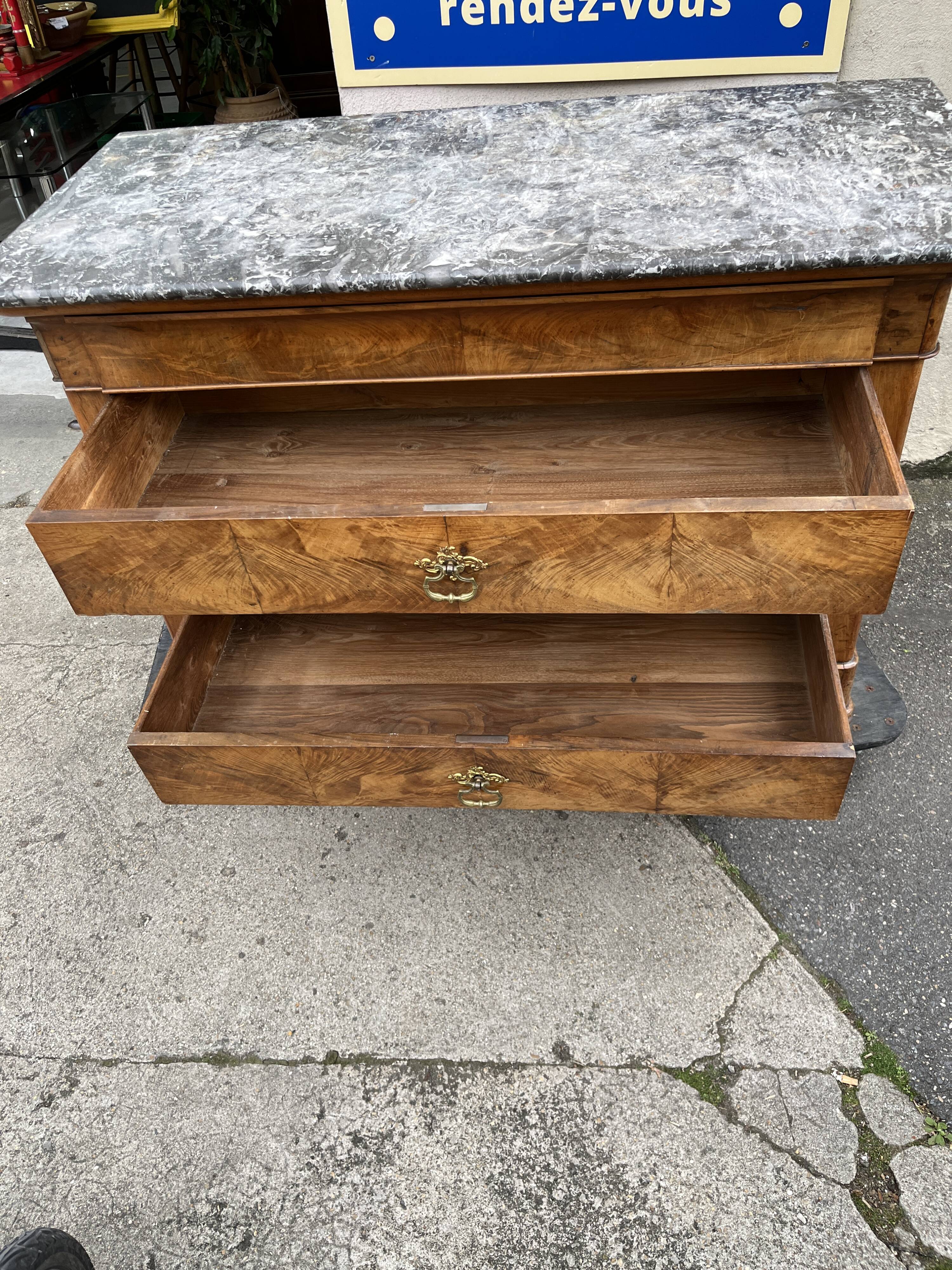 Louis Philippe chest of drawers in burr walnut and gray marble