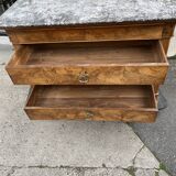 Commode Louis Philippe en ronce de noyer et marbre gris