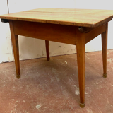 Rustic desk table in solid walnut XIX century