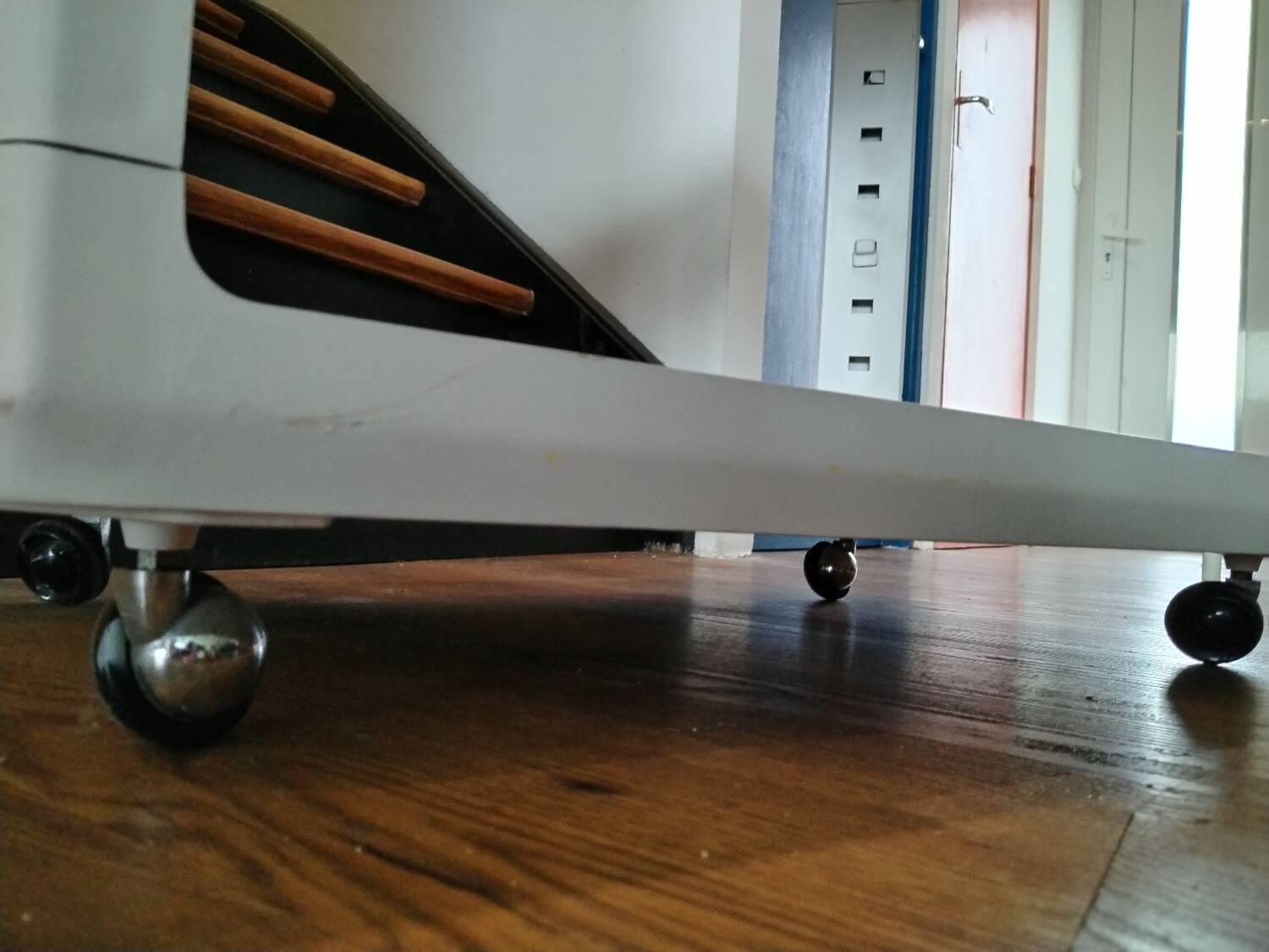 Vintage white bar cart by Alberto Rosselli for Kartell, 1970s Italy