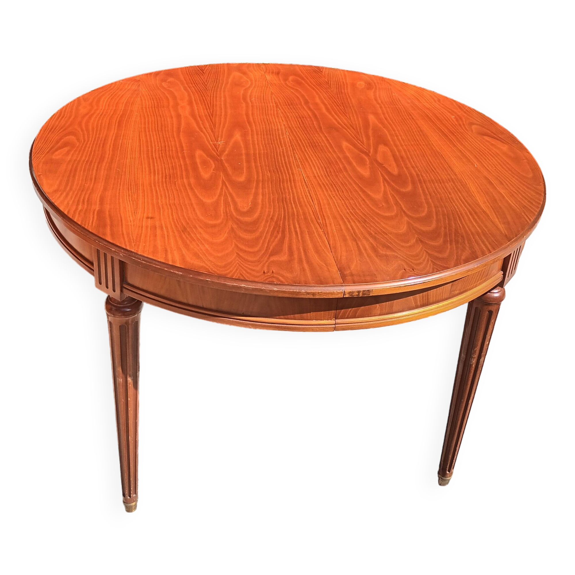 Cherry wood Louis XVI table with 2 extensions.