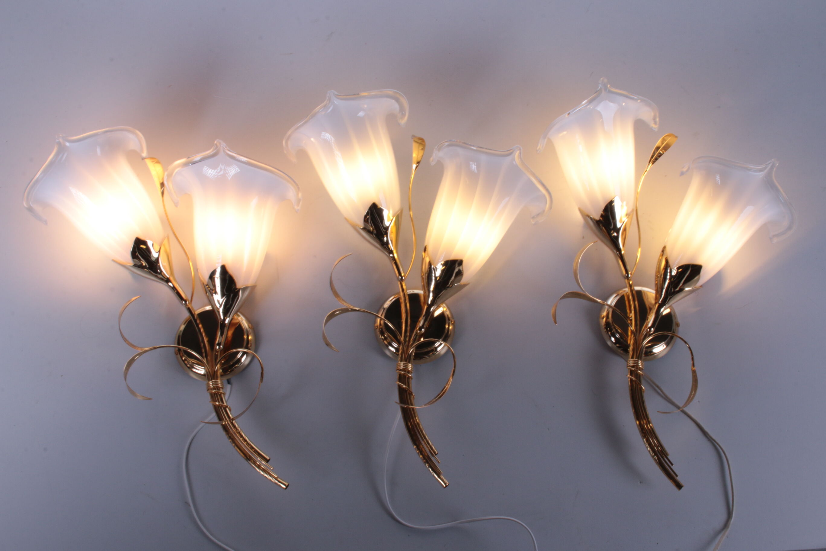 24 kt gold-plated tulip glass wall lamps Italian design 1970
