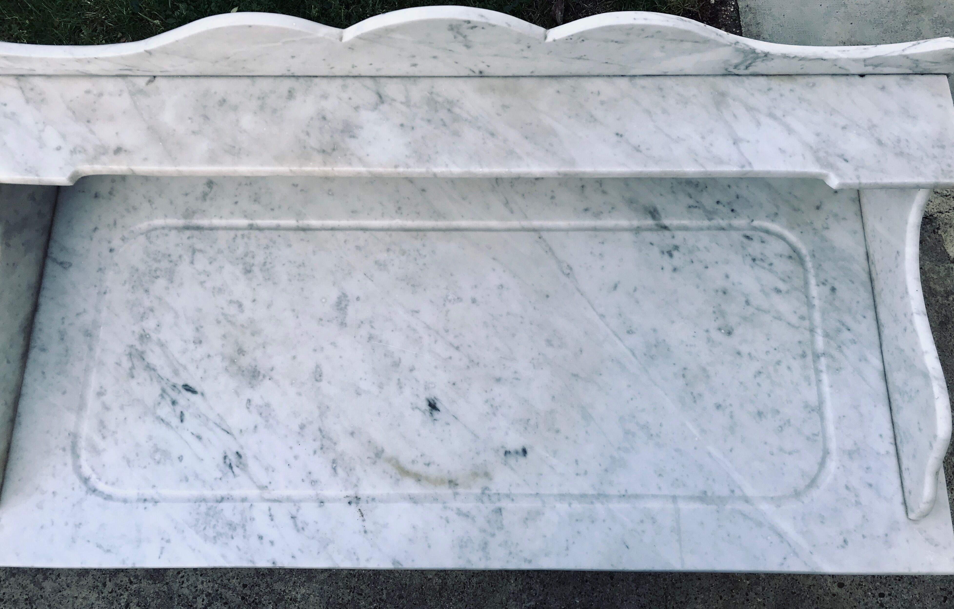 Wooden and white marble hairdresser