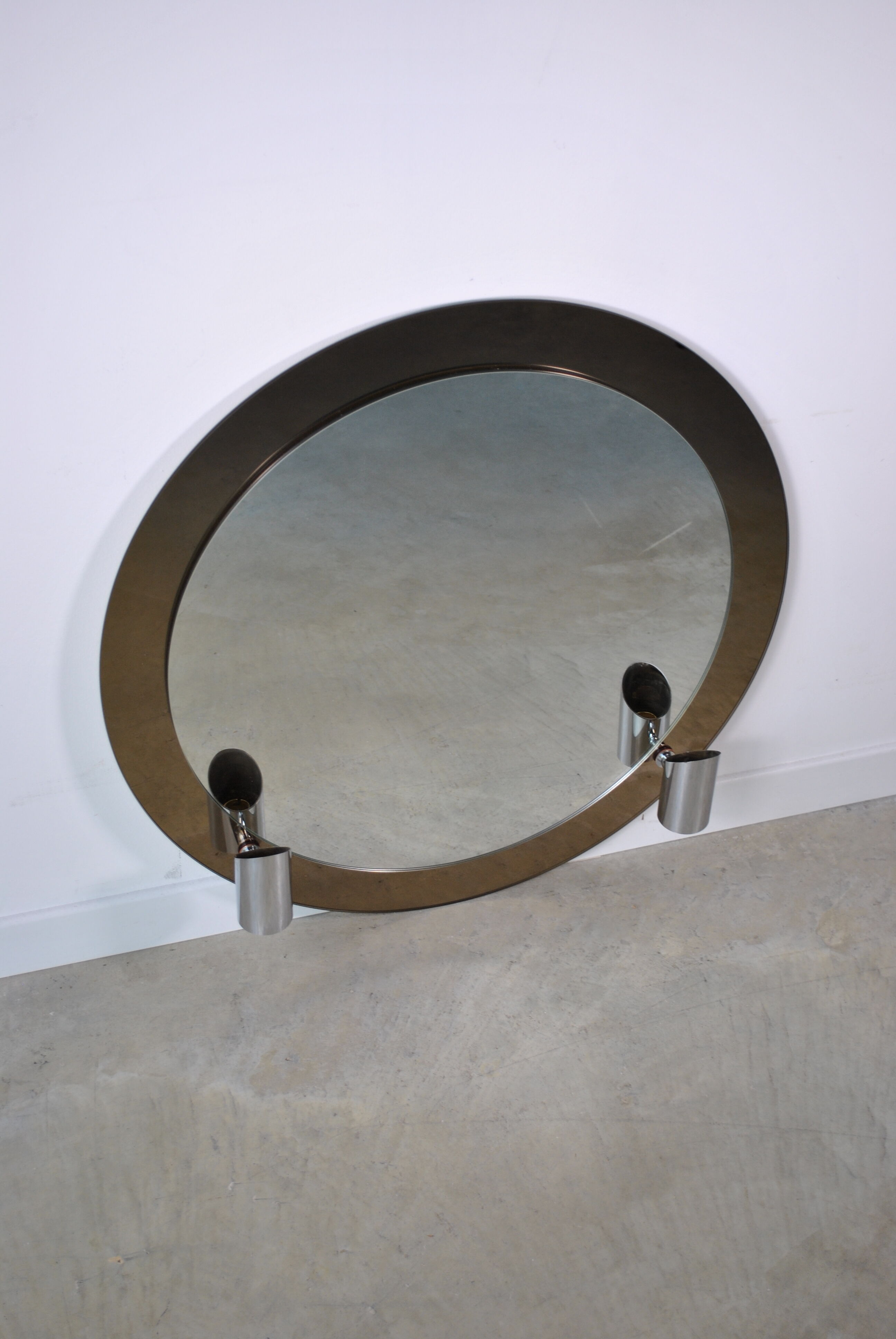 Bathroom mirror year 70