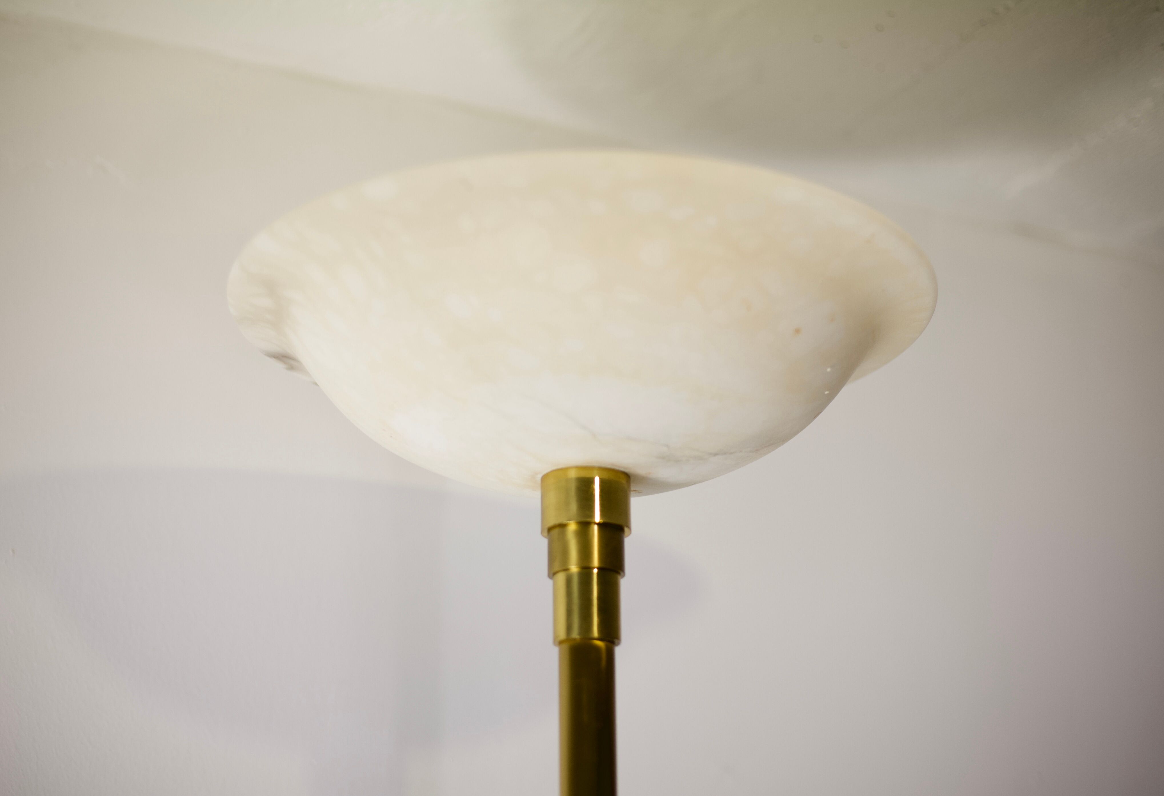 Floor lamp Gianfranco Frattini, metal gold and alabaster, Relco Milano