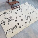 Moroccan berber wool rug 225 x 150 cm