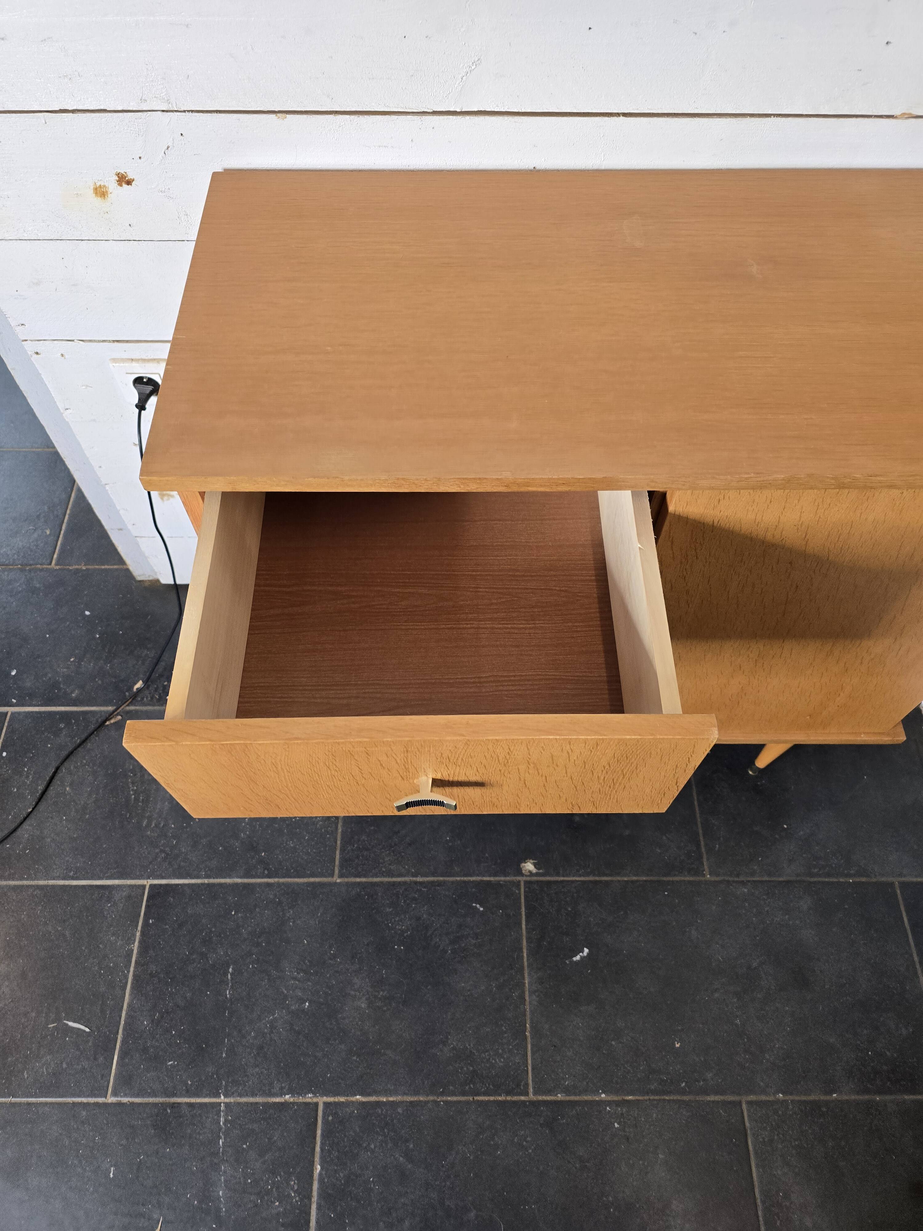 Commode en chêne, années 60