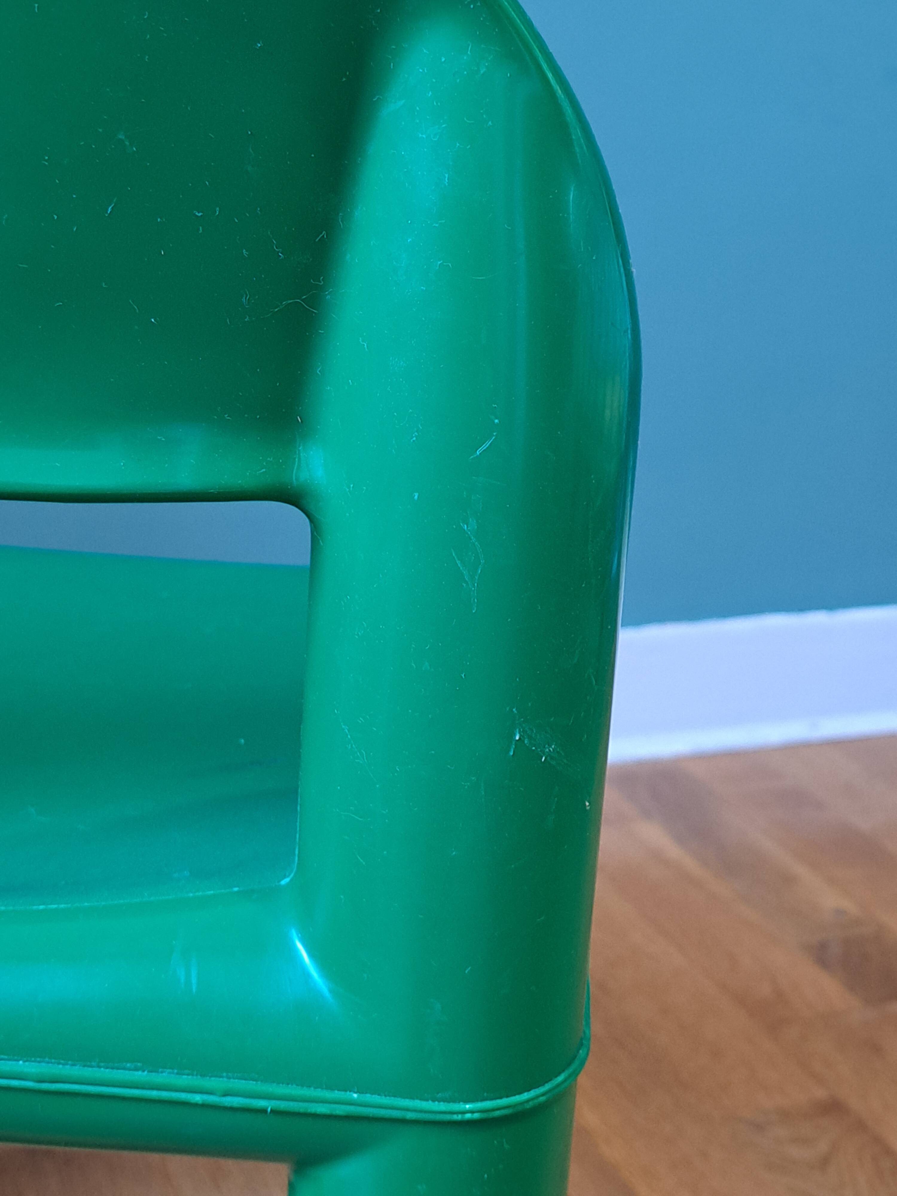 Chaise enfant design italien
