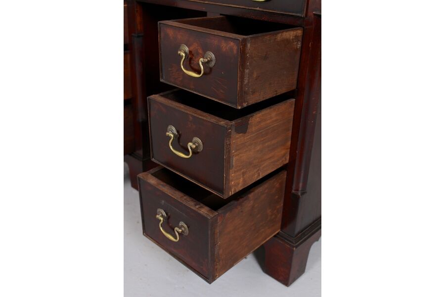 Bureau époque George II