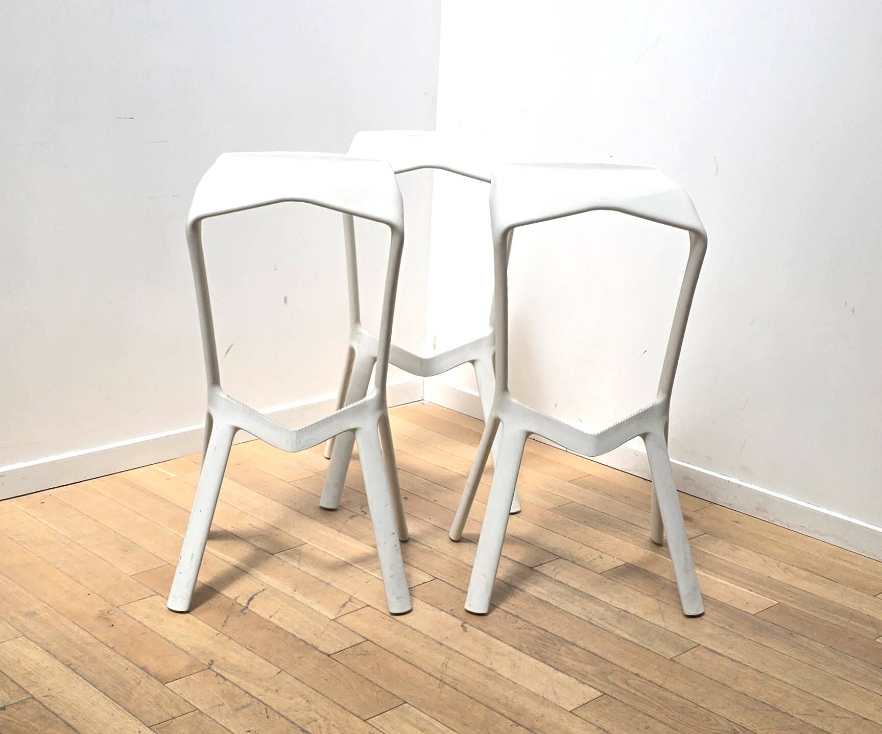 Prank Bar Stool, Miura