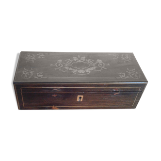 Glove box marquetry garland of flowers , Napoleon III era. To restore.