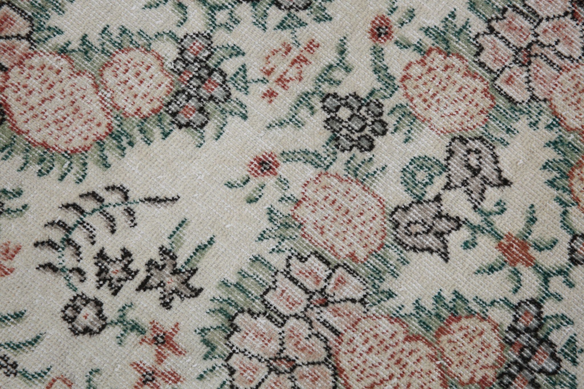 Coral red farmhouse floral rug 206x112cm