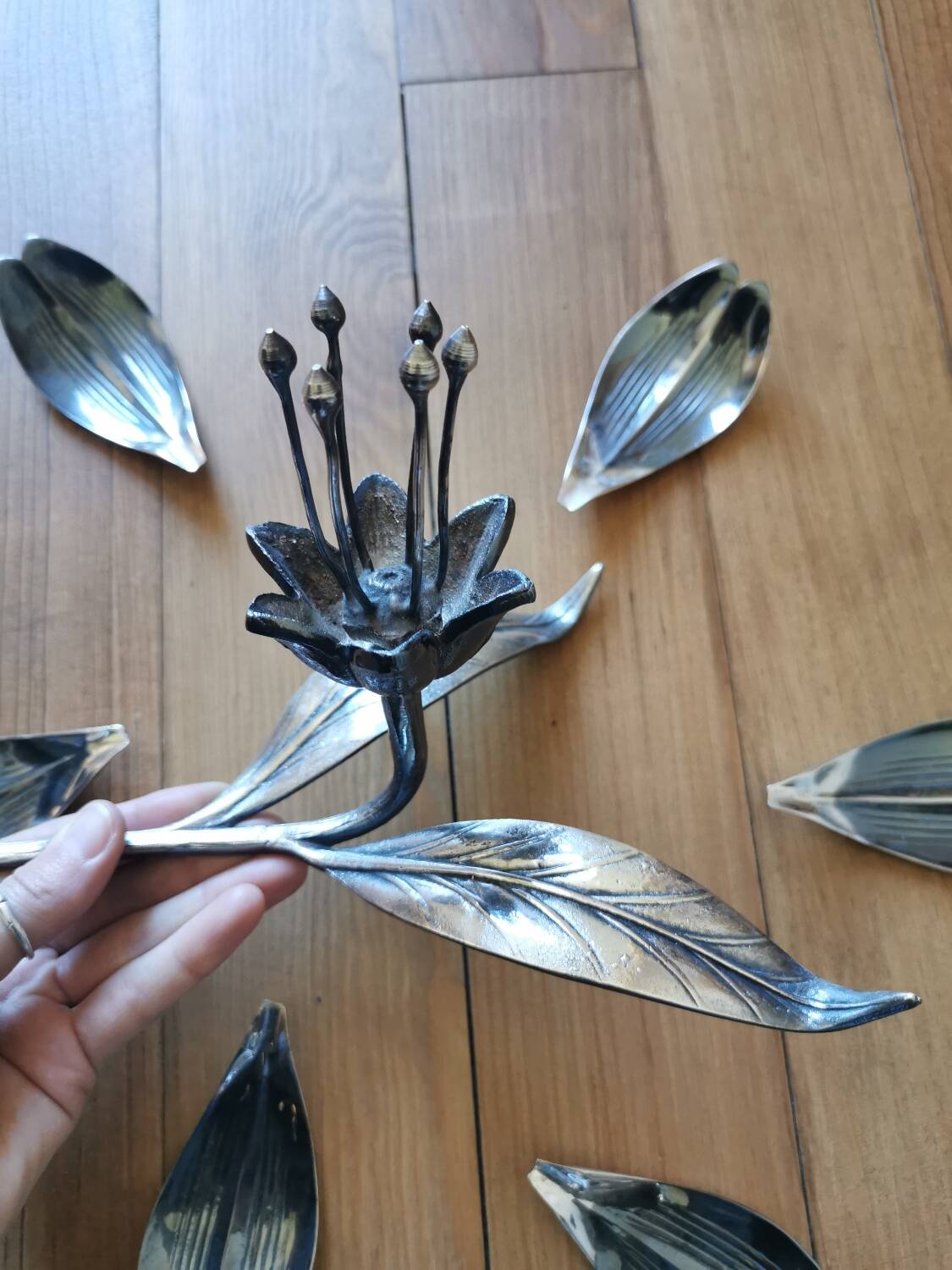 Vintage ashtray flower in silver metal