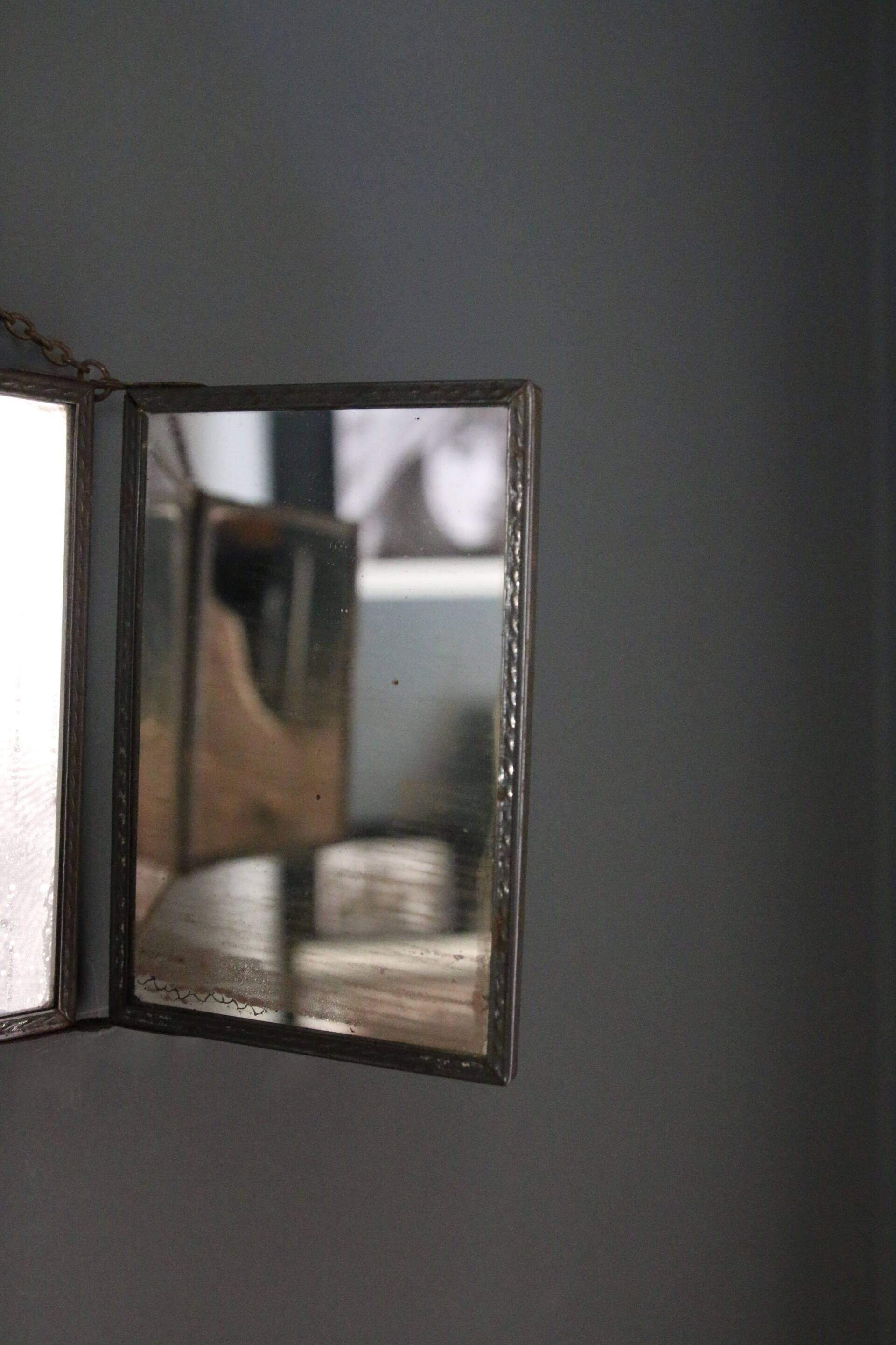 Miroir triptyque de barbier, Art Nouveau, circa 1900