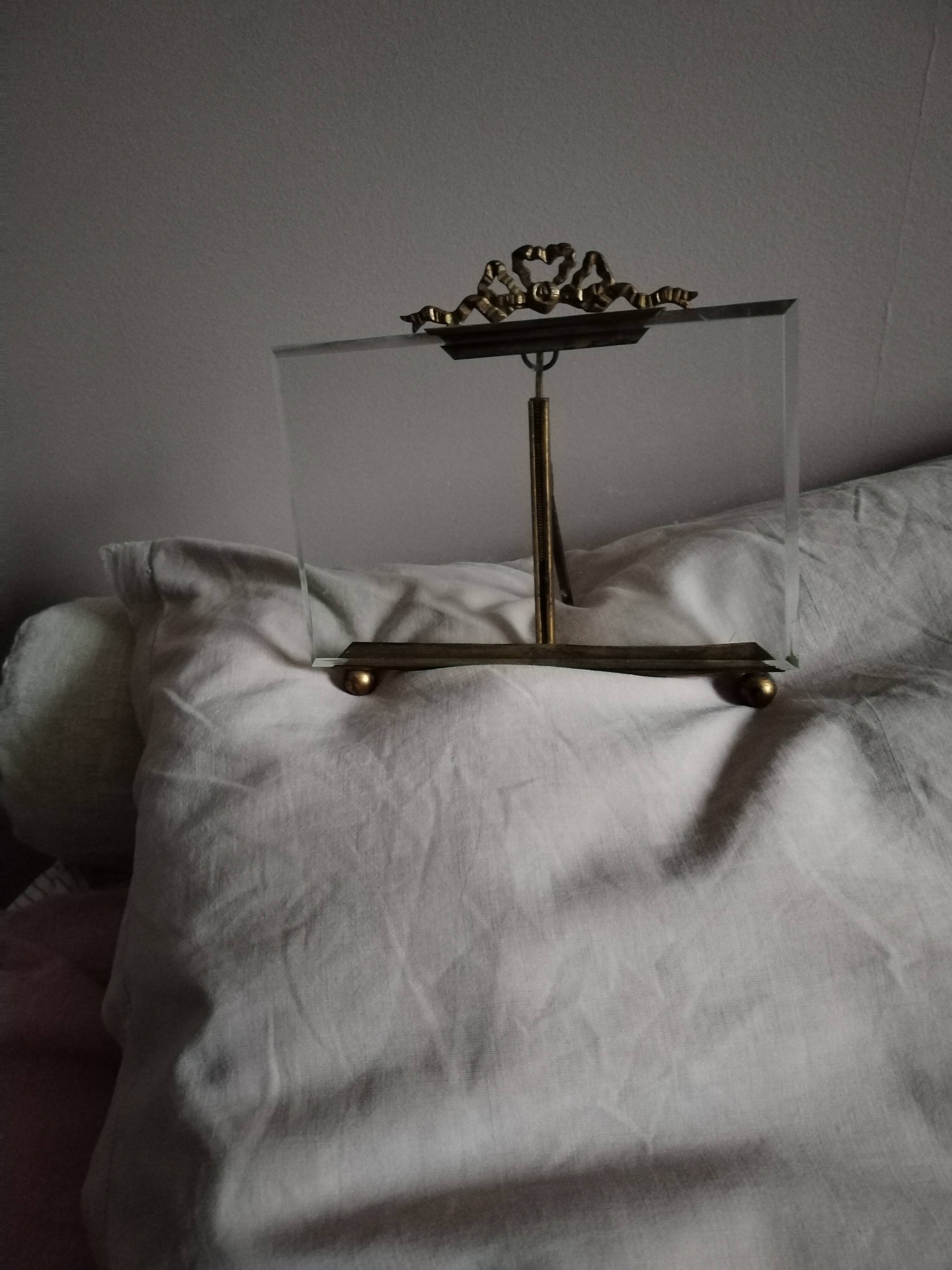 Old horizontal frame 19th century glass and brass