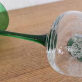 Lot de 4 anciens verres à vin à pied vert d'alsace décor vigne gravé arc cristal