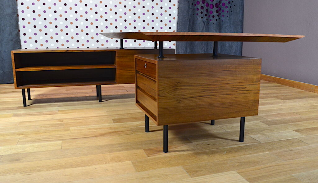 Vintage 1970 corner office