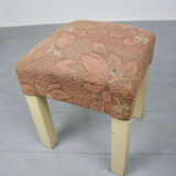Tabouret de saumon du milieu du siècle