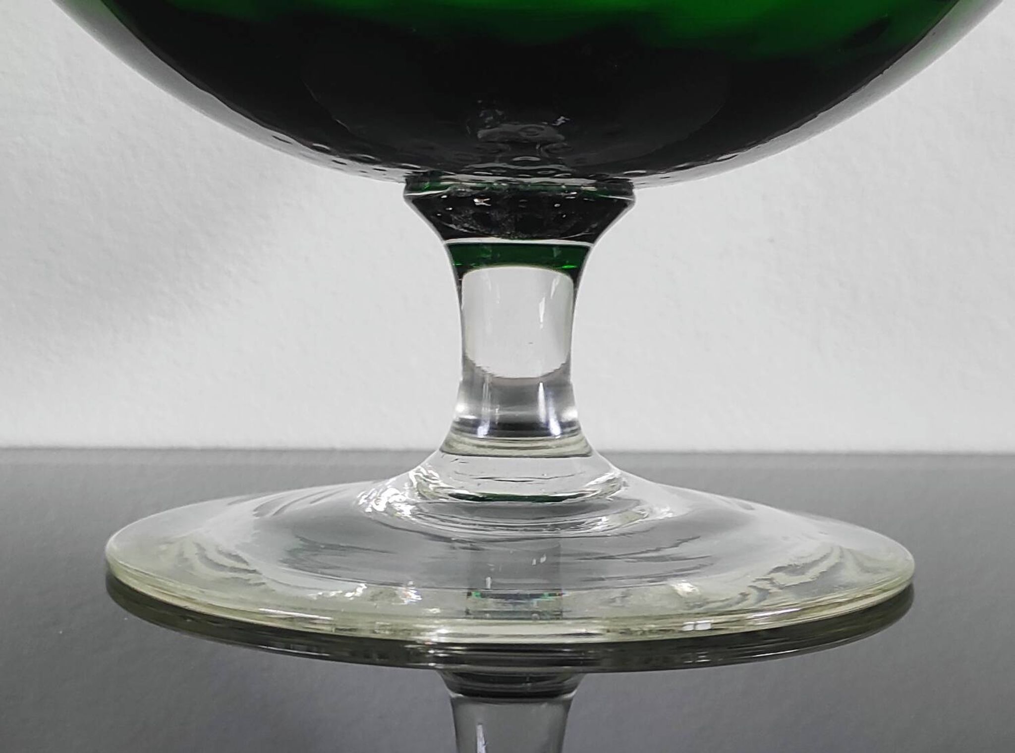 XXL vintage Cognac vase blown glass from Empoli, Italy in emerald green.