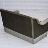 Canapé 2 places danois des années 1970, velours vert, bois de hêtre.