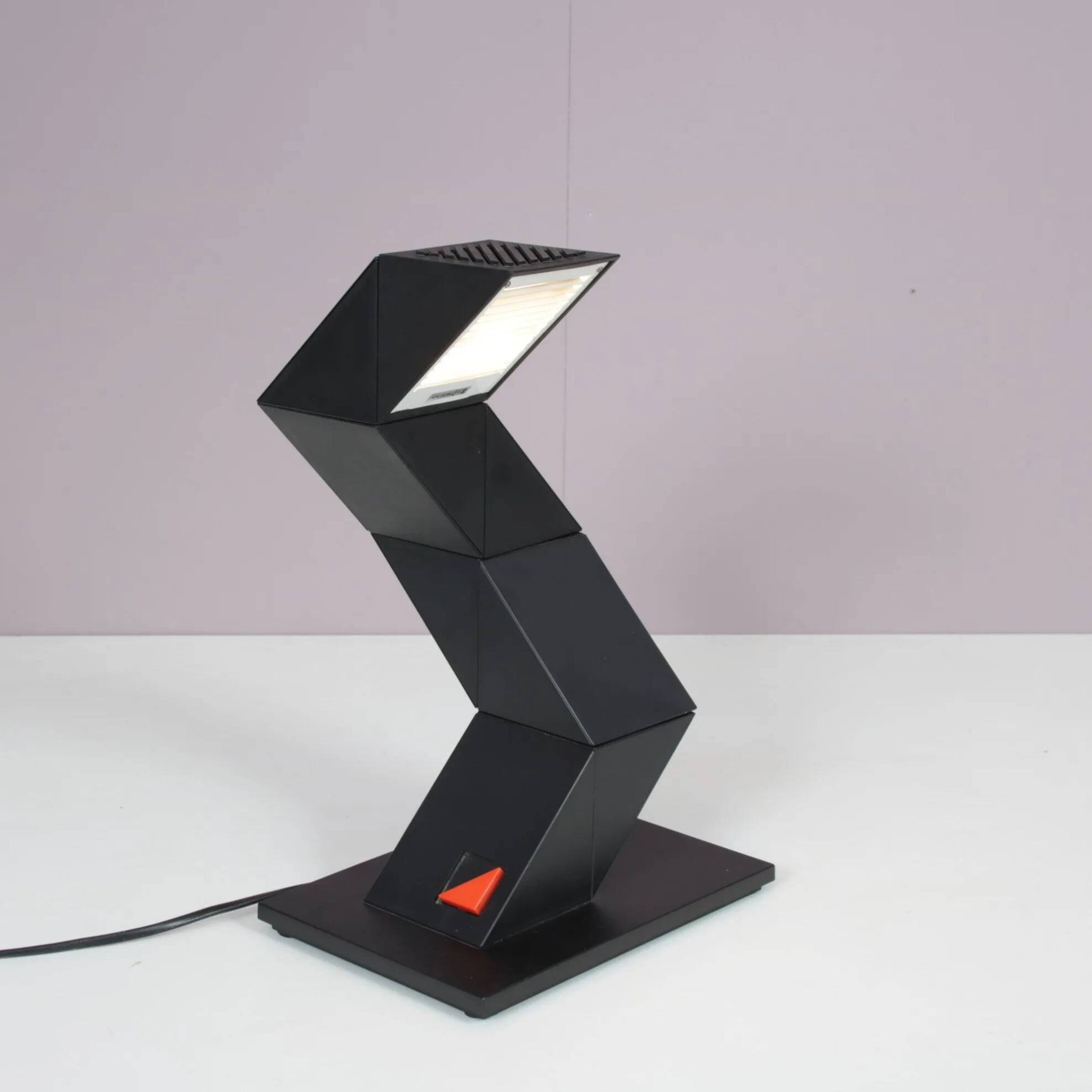 1980s "Zig Zag" desk lamp by Shui L. D. Chan for New Horizons, Hong Kong