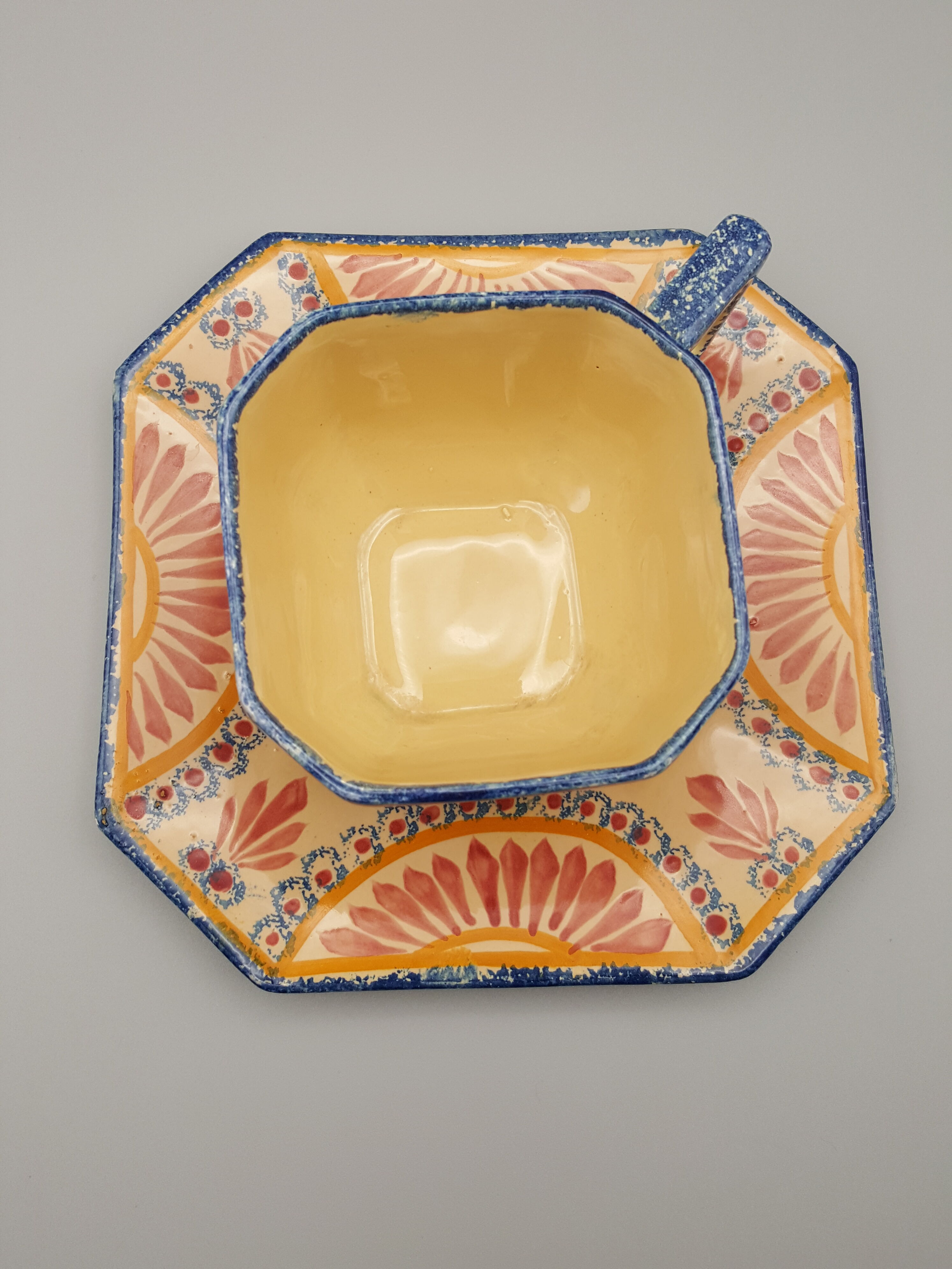 cups with octagonal saucers Henriot Quimper flower decoration leaves flowers