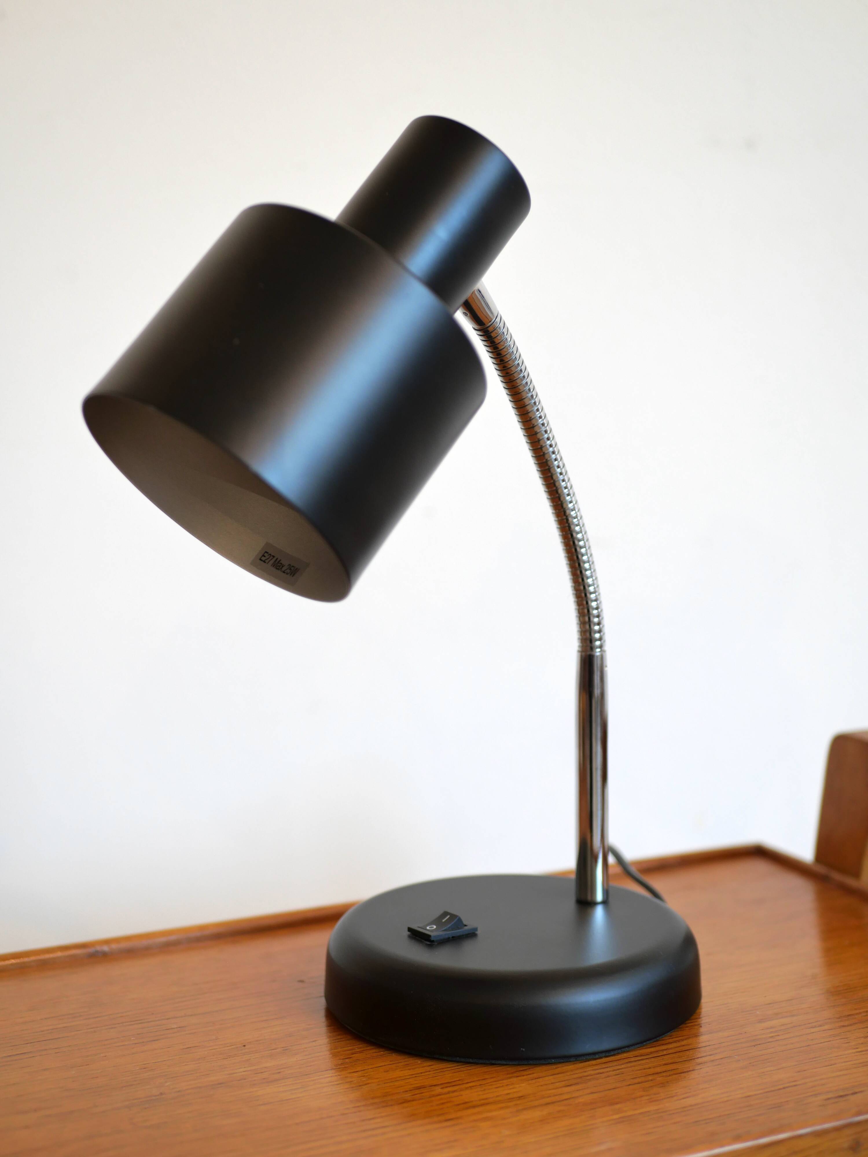 Matte black metal desk lamp