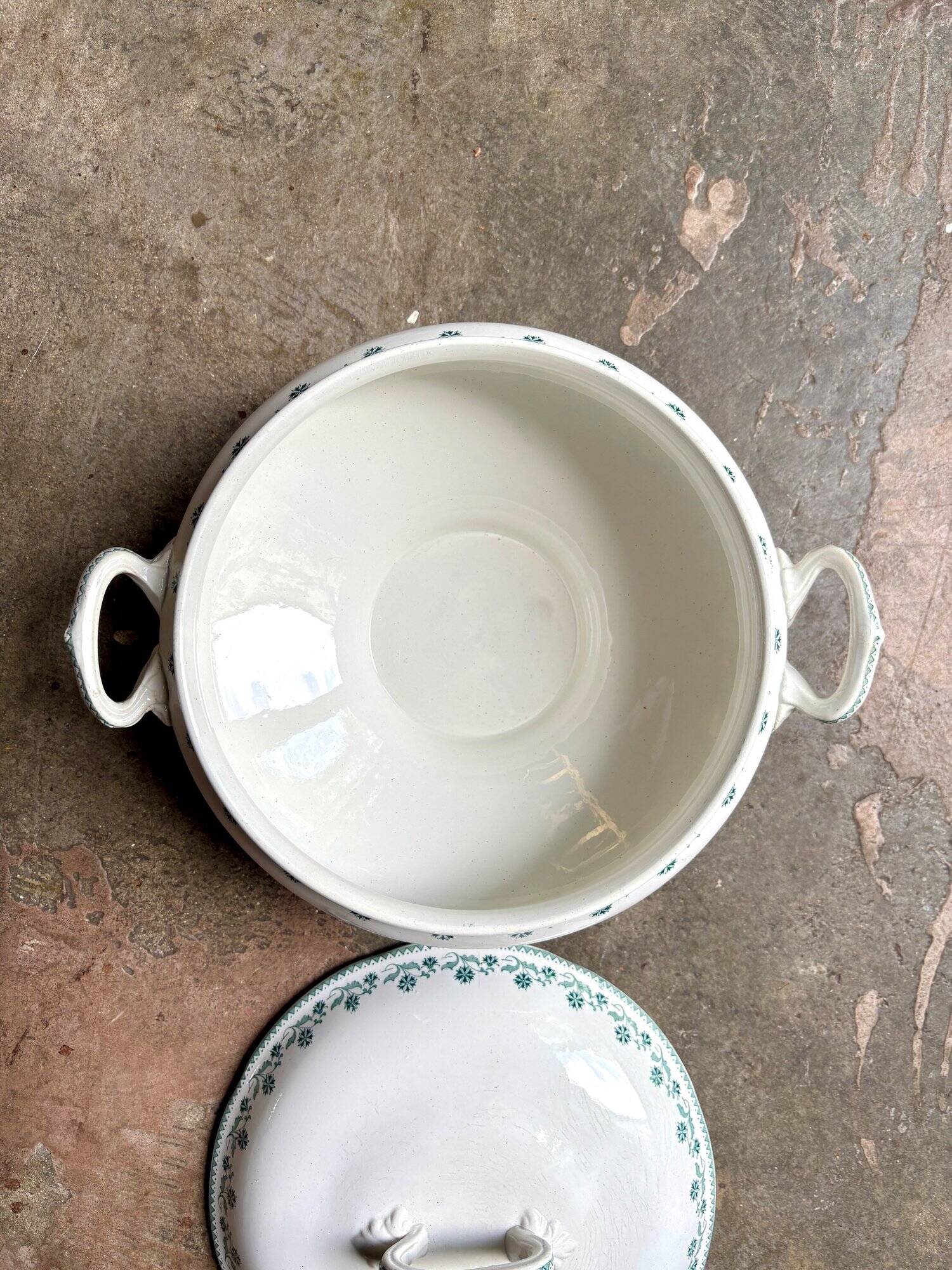 Moulin des Loups ironstone soup tureen, "Georgette" service