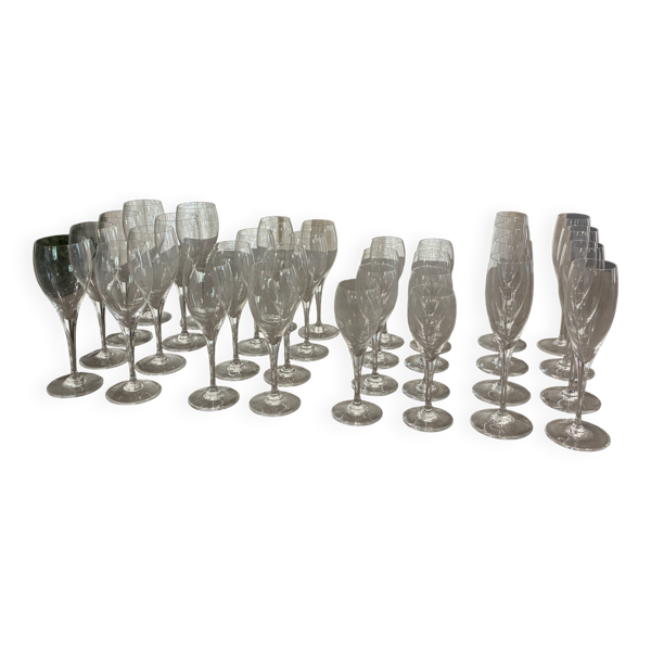 Service de verres cristal Baccarat, modèle Saint Remy en boites d'origine