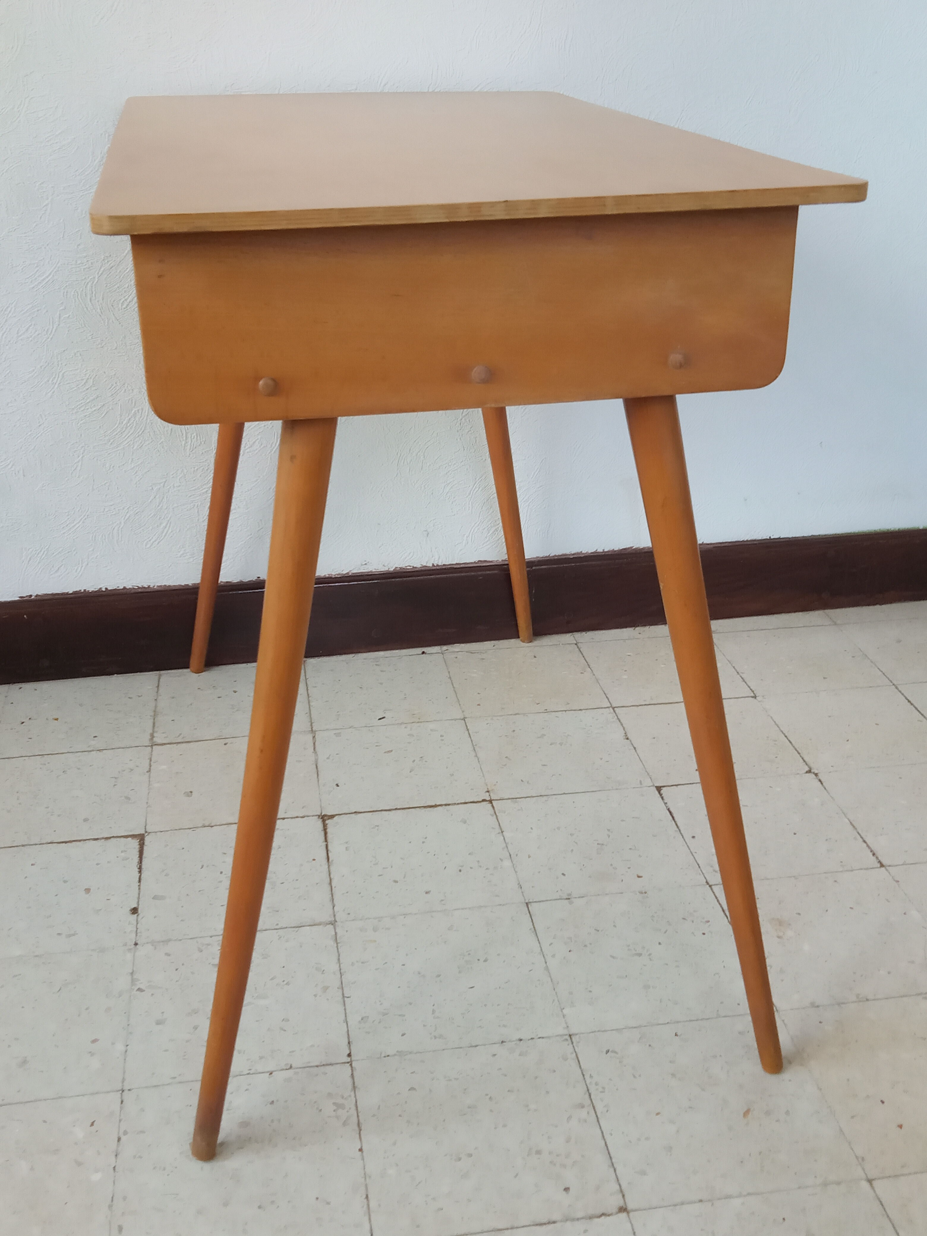 Bureau vintage pieds compas