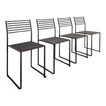 Série de 4 chaises style Memphis