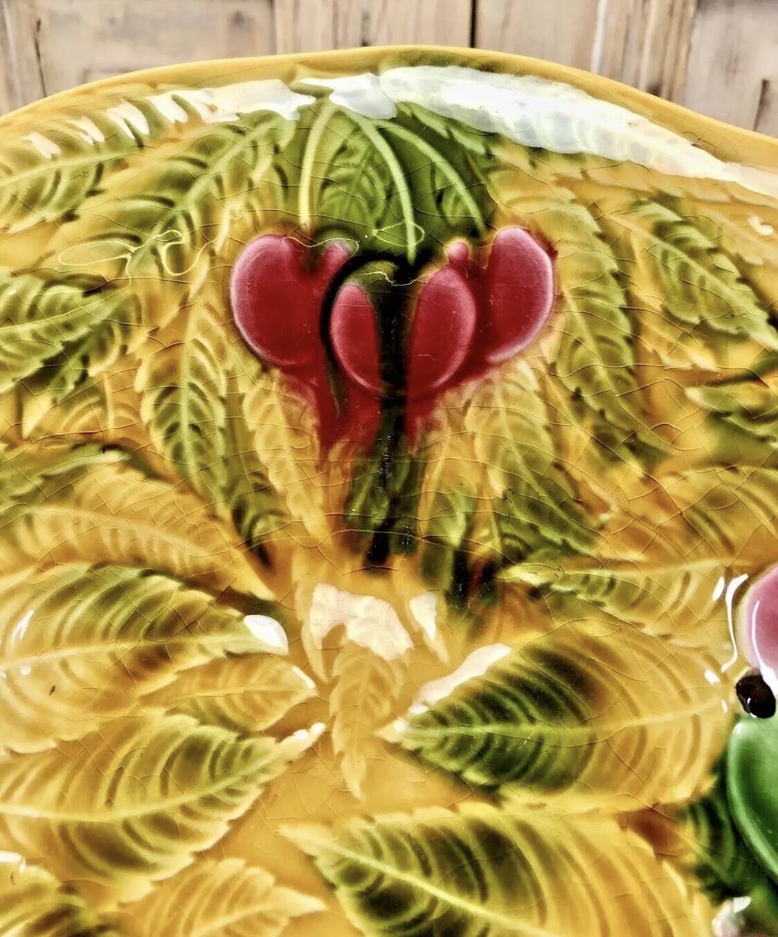 Old Sarreguemines barbotine fruit bowl salad bowl circa 1920