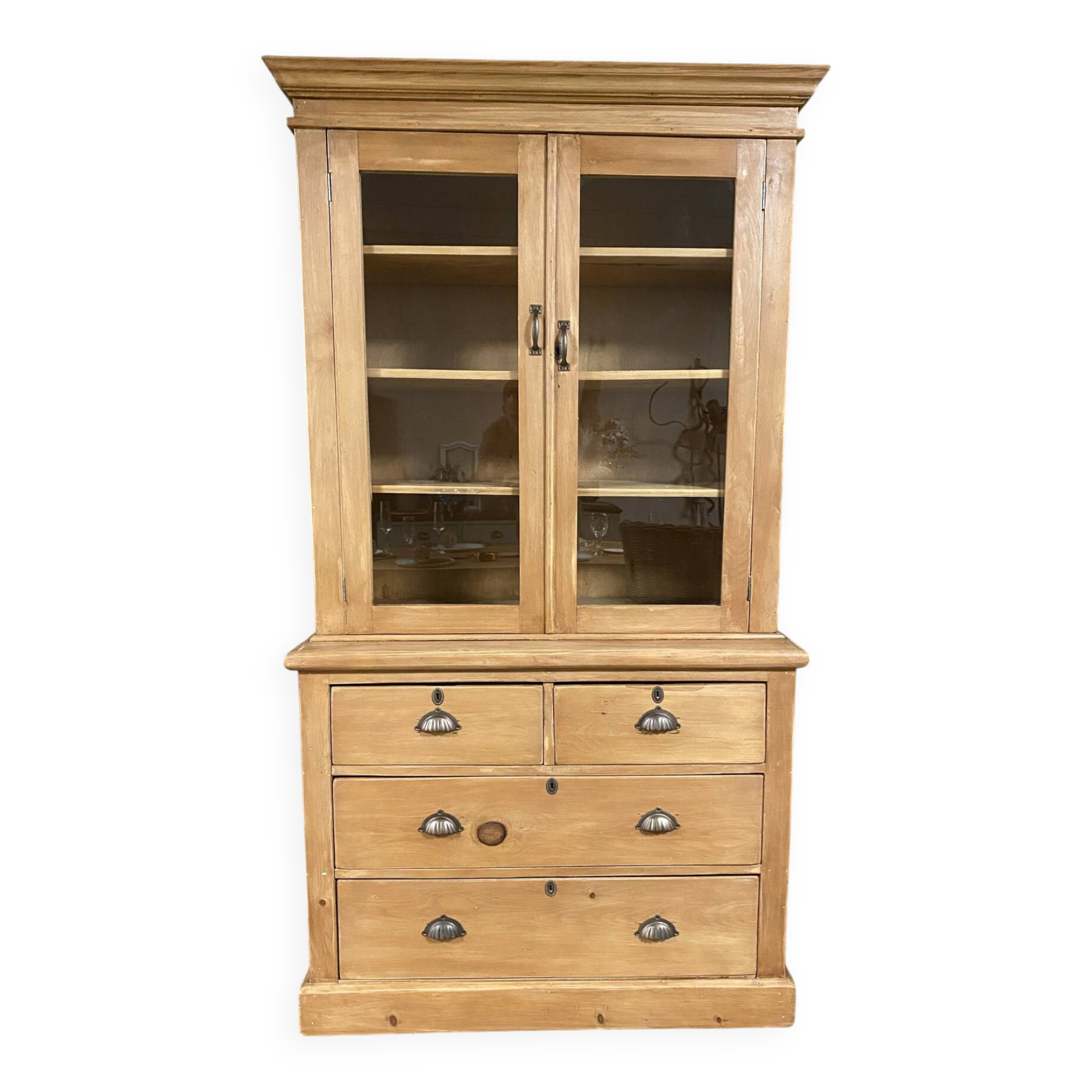 Vaisselier , vitrine 
