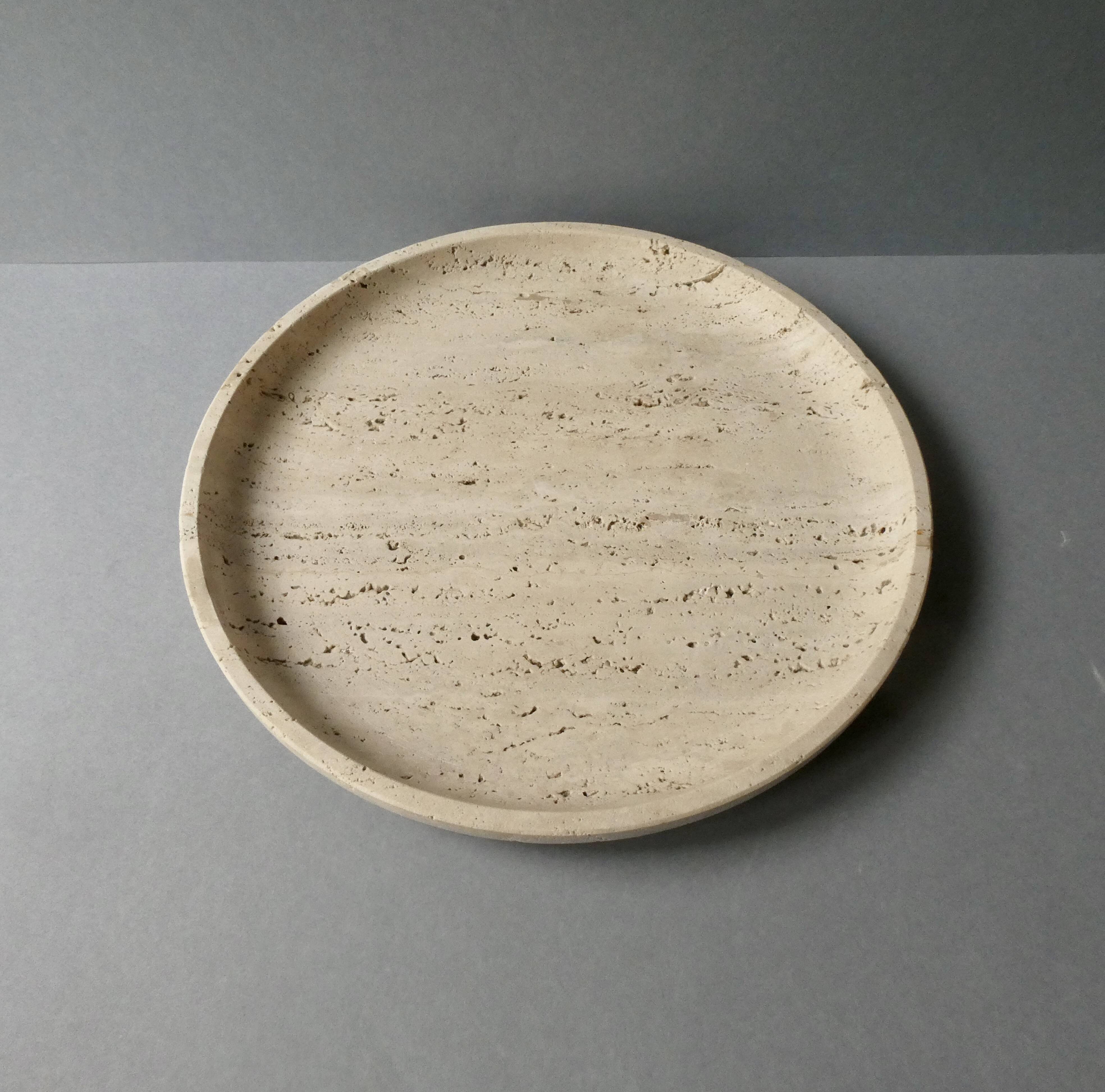 Large cup and its sphere, in travertine, 1970s