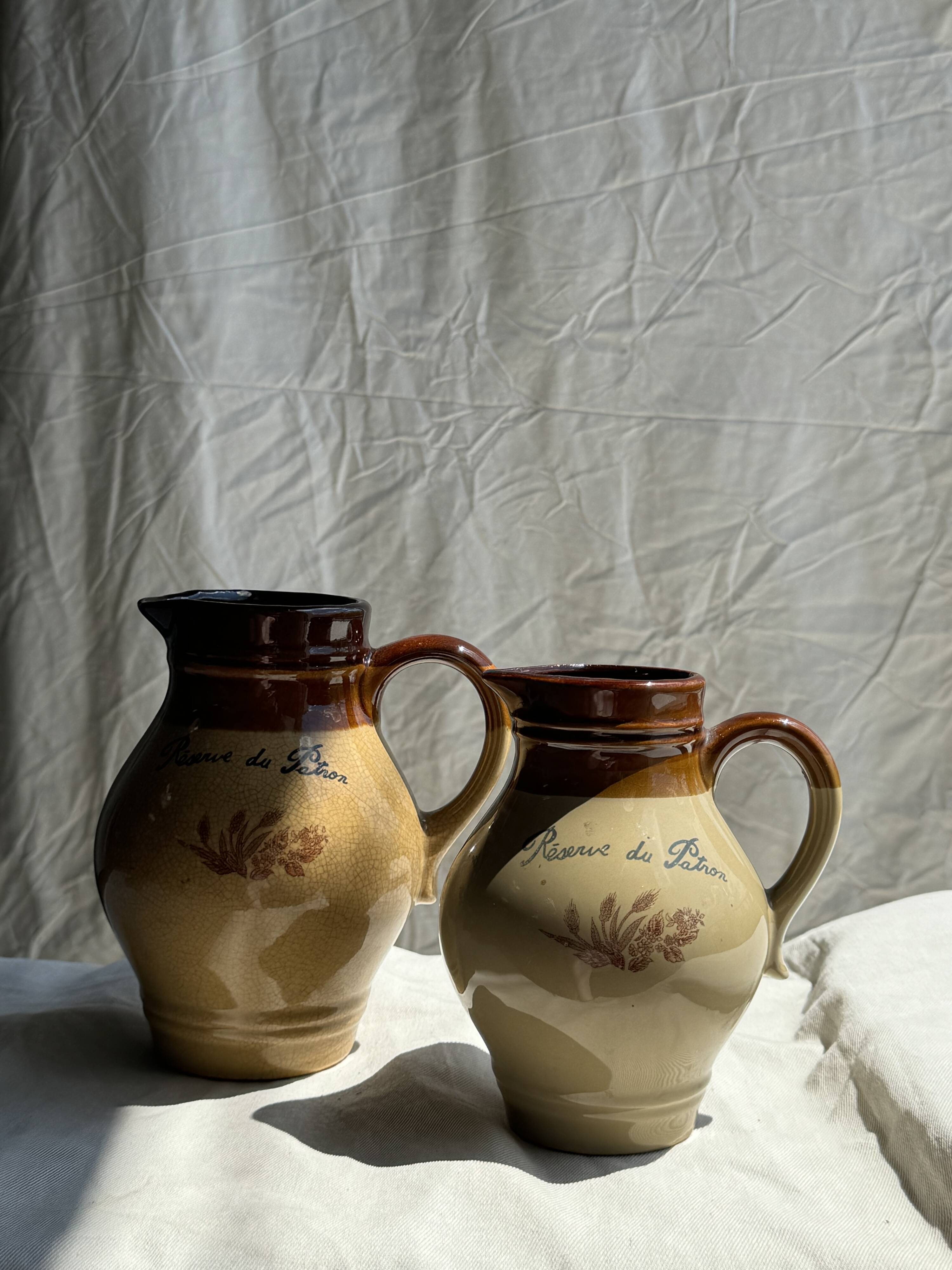 Large reserve pitcher of the boss h19