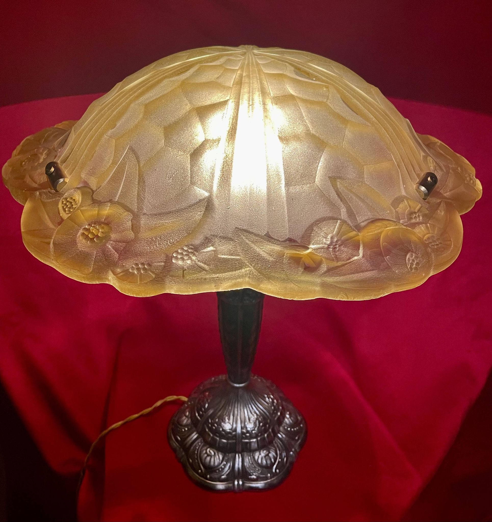 Vintage Art Nouveau lamp signed "Degué", from the 1920s